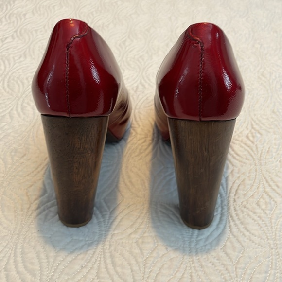 Gorgeous Red Peeptoe Heels - Picture 2 of 7